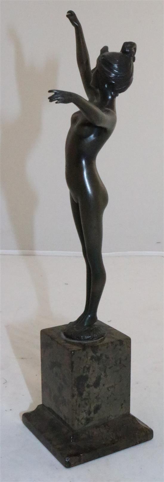 An Art Nouveau bronze figure of a standing female nude, 11in.